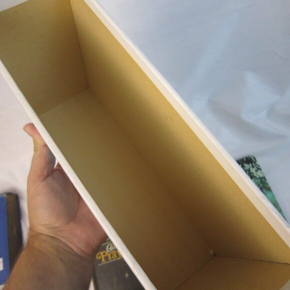 Vintage 1970 Unicef Book Set - Lot of 4 - Picture 6 of 9